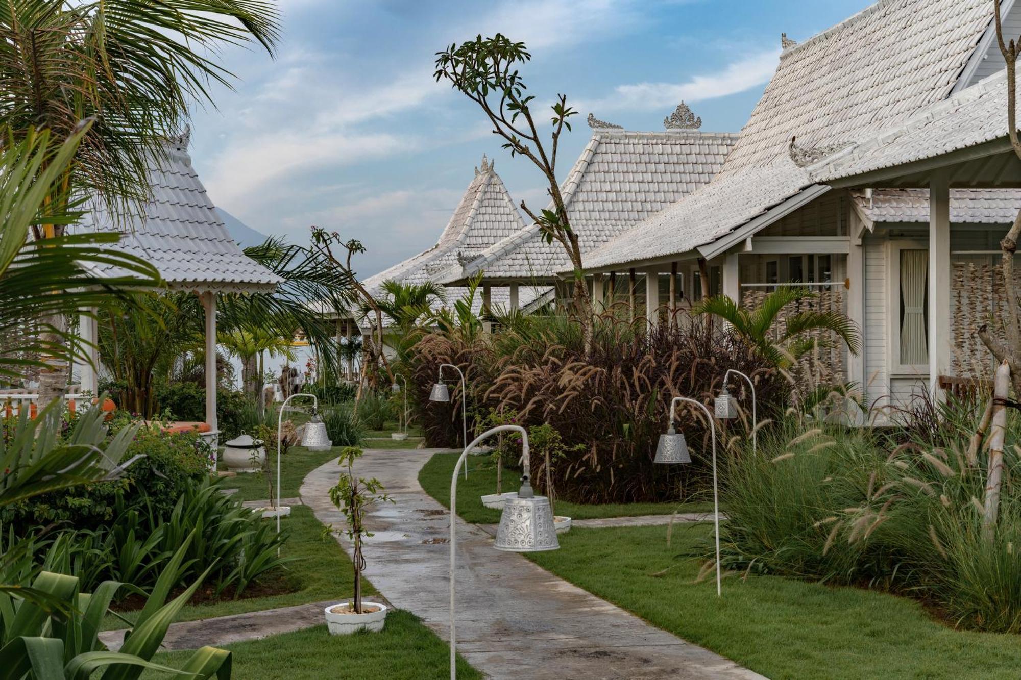 Paus Putih Hotel Нуса-Лембонган Экстерьер фото